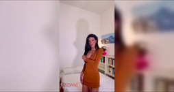 Tsdanisantos1: Daniela Santos maakt sensuele video's en geniet erg van Italië.
