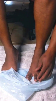 Talla 13M pedicure