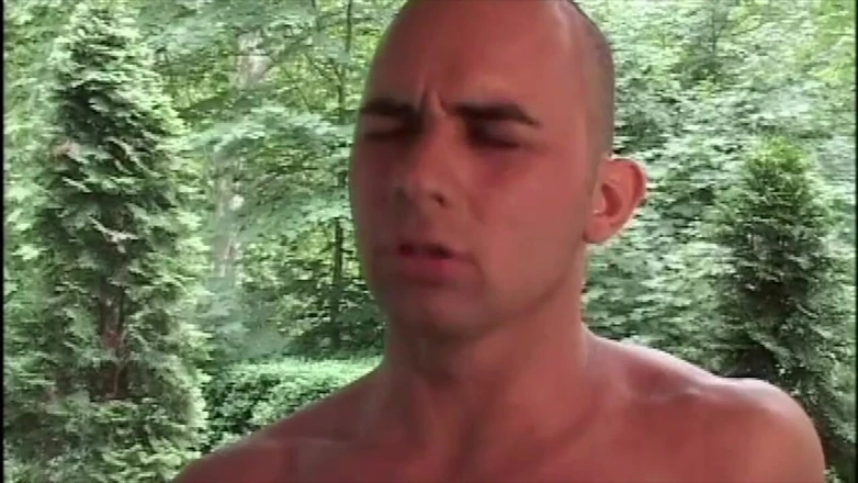 Inhonorof porn: Sucks Big Italian Cock and Gets Her Ass Pounded on...
