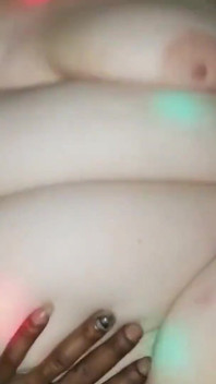 Sexy bBW nimmt diesen schwarzen schwanz doggystyle und missionarsstellung und dann anal