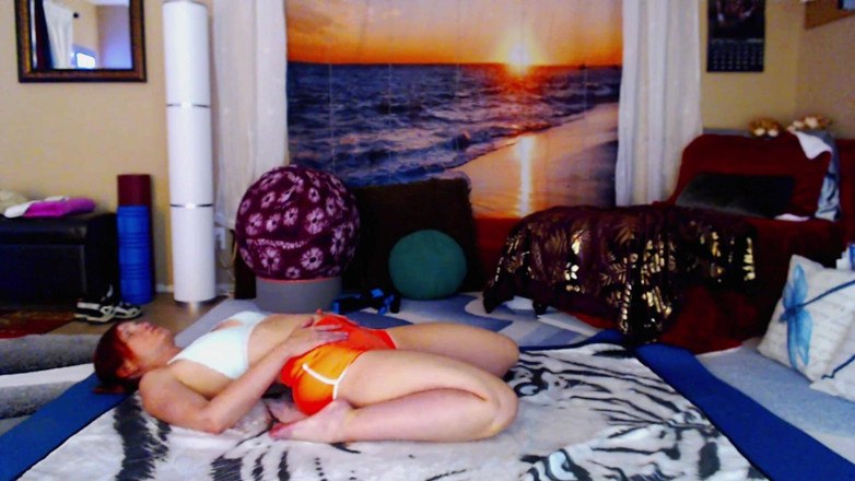 Aurora Willows: More hip work yoga today