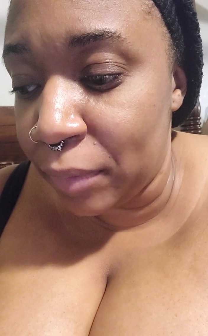 Josie4yourpleasure: Ik ben eindelijk thuis.