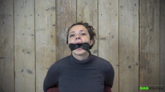 Gag Attack: Julia - nhiều băng PVC