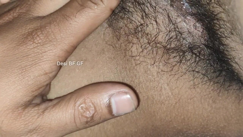 Manoj12015: 여친 쪼이는 털이 무성한 보지를 먹고 존나게 따먹고 보지를 빨아