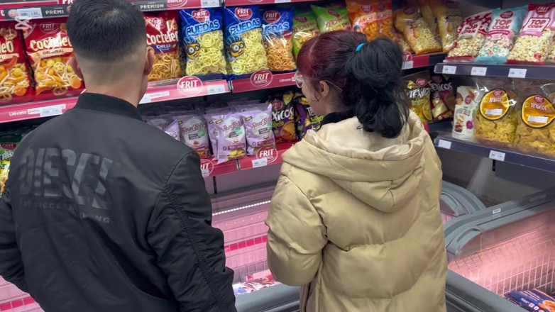 GiovanniXL: The Girl at the Supermarket Grabs My Dick and Ends...
