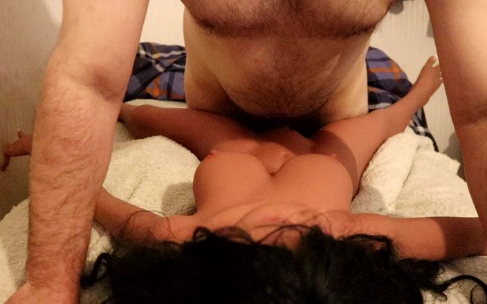 Uhri: Sexdoll Mira Missionary Fuck