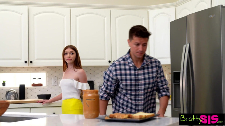 BrattySis: Get the Hint Stepbro - S27:e12