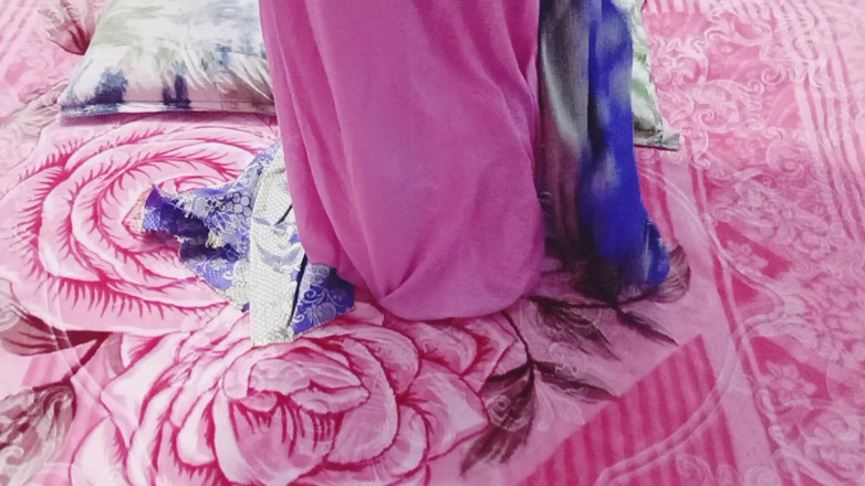 Sumahomesex: Vacker sexig bhabhi börjar nytt liv