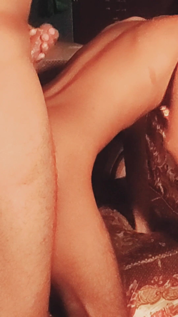 Ahpanal: Domaltmalı anal seks ve büyük boşalma