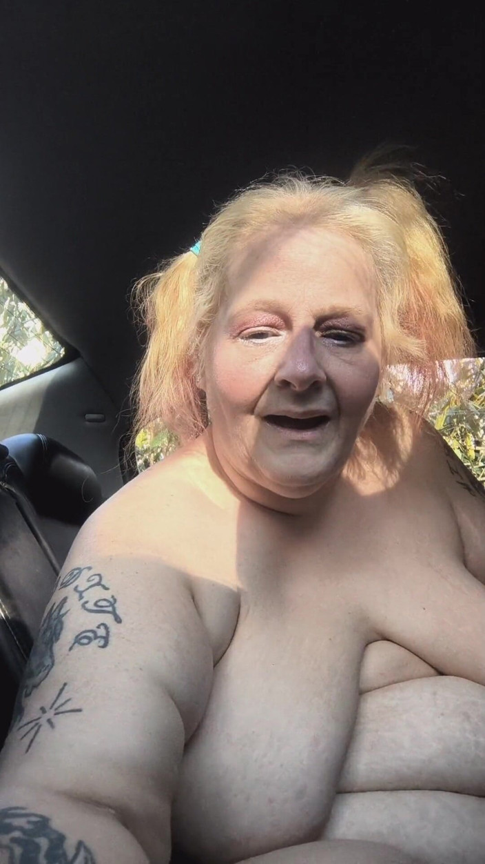 HerculesnVENUS: 그녀의 야외 스와트와 노는 젖은 지저분한 자리