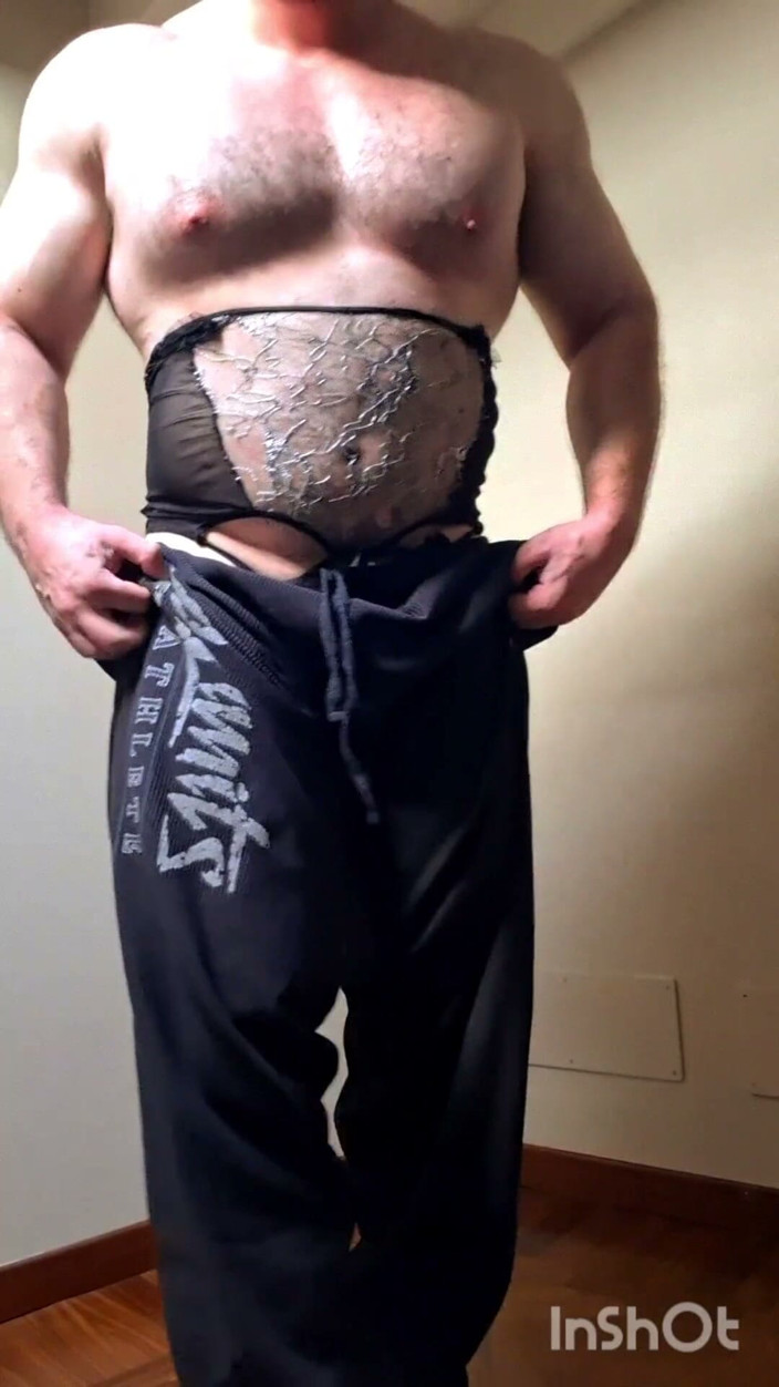 Markwolf: Fisiculturista segredo debaixo da roupa de academia