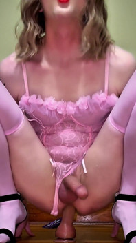 Chloe Cox - Bonita de Rosa