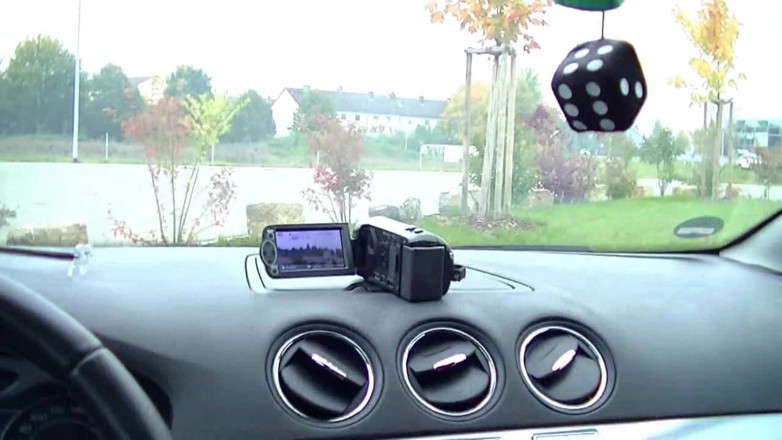 Popp Sylvie: Blowjob in his car