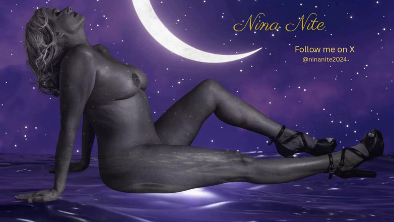 Nina Nite: Nina gioca con le sue amiche erotiche