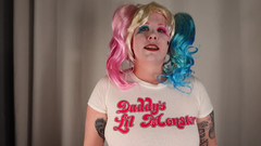 Deanna deadly: Harley Quinn ti usekne mužství