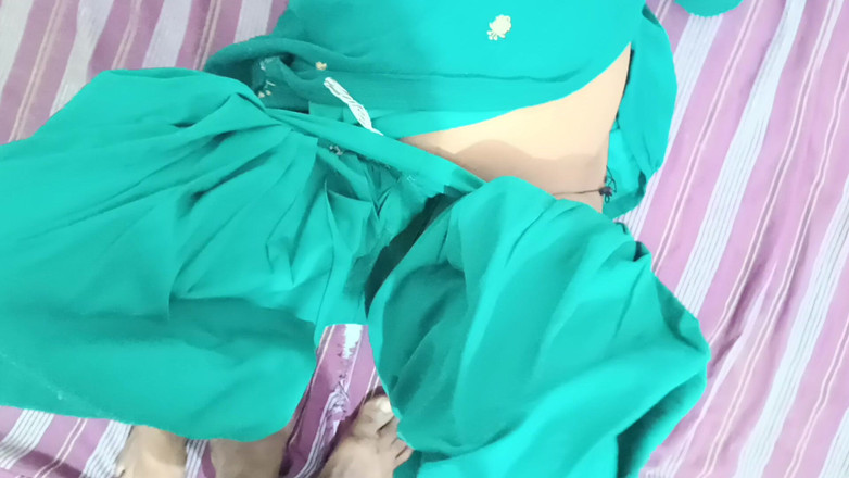 Bhabhi UP: Секс бхабхи Devar в домашнем видео