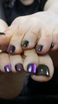 Mesmerizing Iridescent Nails Arabian Foot Worship