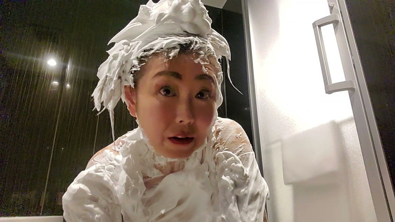 Mayumi Kanzaki: Let's Play Together Using Shaving Foam