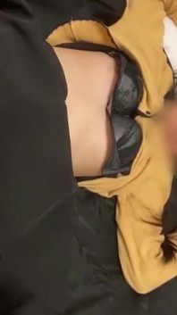 Facereveal Black-haired Beauty’s Second Round, Thrilling with a Bold Ride and Deep Creampie Peaks
