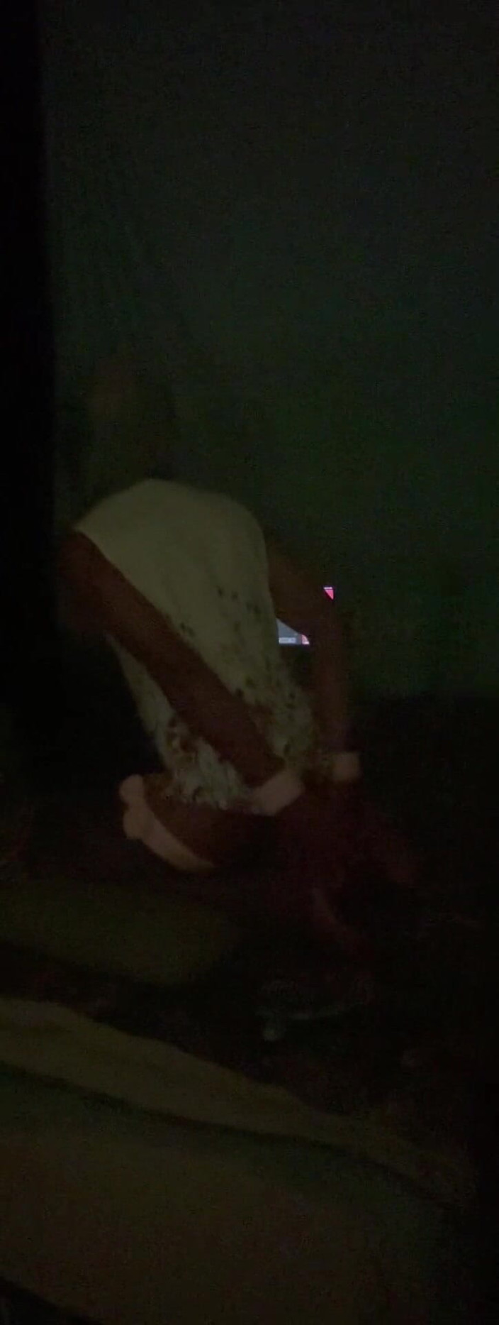 Leoni: Masturbasi anal