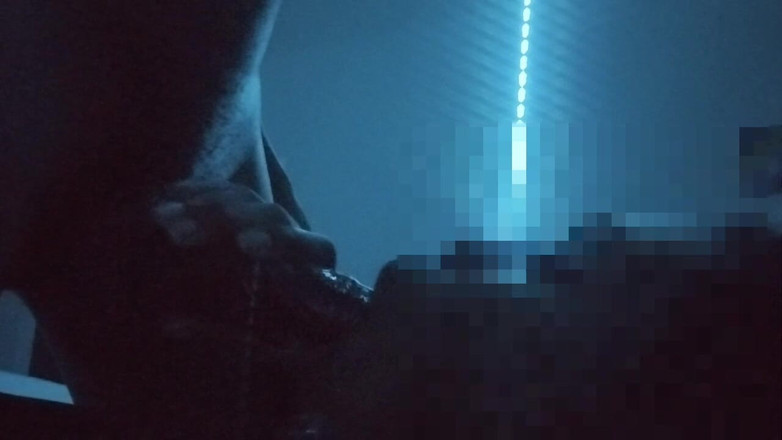 Freaky relatives: Stieftochter lutscht schwanz besser als ihre mama!