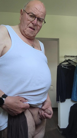 Karlchengeil: Dressing up