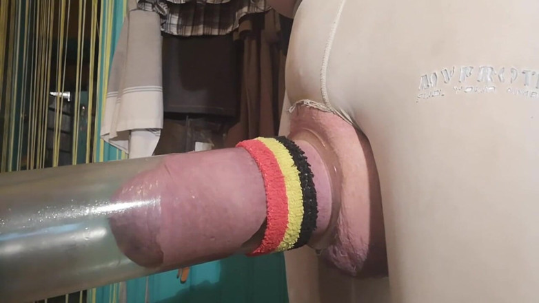 Monster_Meat_: Super chupando pau no tubo grande