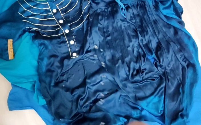 Satin and silky: Satin-seidenpissen Porno - Pissen auf Satin-Seidenanzug salwar von Krankenschwester (73)