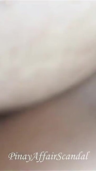 쪼이는 보지에 지저분하게 질싸