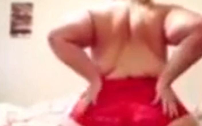 Big beautiful BBC sluts: Taniec potrząsający moją ogromną dupą w Czerwonych seksownych majtkach