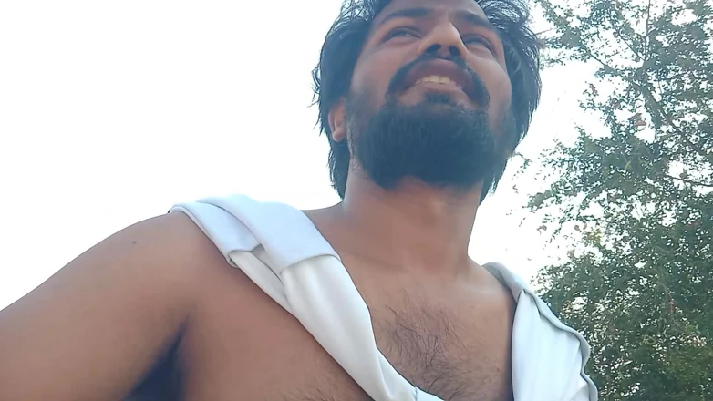 KUMBHA MANOJ KUMAR: Xhard Star India 更新 - 私人岛屿的林区