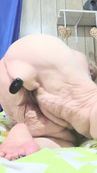 Luźna jak gęś rucha swoją brudną dupę