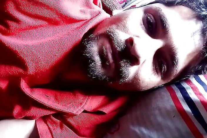 Gangbang straight: サニーレオーネへの非常に美しい25歳の小便トリビュート