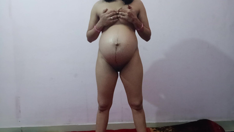 Suhani: ハードプッシーポンピング妊娠中の妻