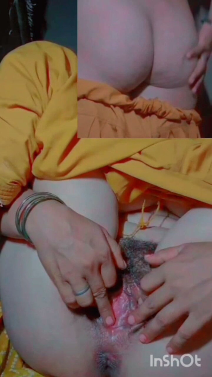 TricolorMusic3: Première masturbation - baise étroite avec une chatte