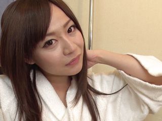 Caribbeancom: Cewek seksi jepang suka muncrat di mainan seks sampai dicrot...