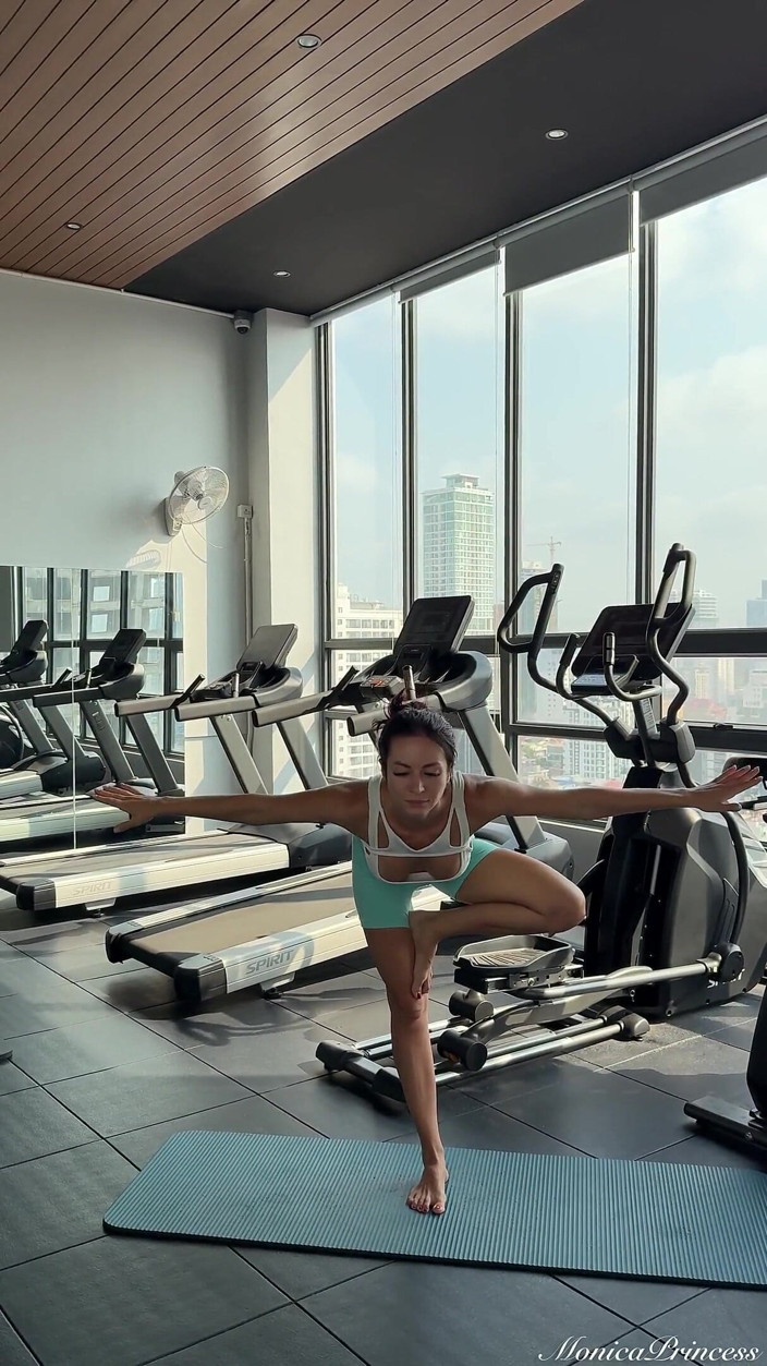 Princess Monica: Yoga in a Gym with Boobs Flashing
