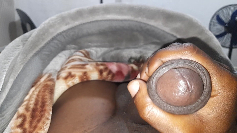 Bumba: Mouiller la couverture entière avec du sperme de porc délicieux