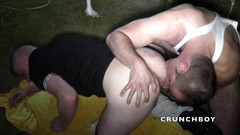 Gaybareback: Leo vymrdána tátou v noci venku