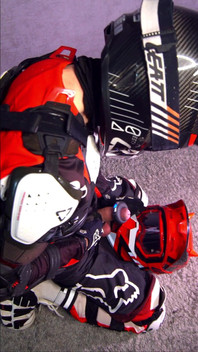 A Vibrating Ring Made Me Cum Hands-free on My Friend's Helmet.