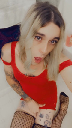 Feminine beauty loves sex