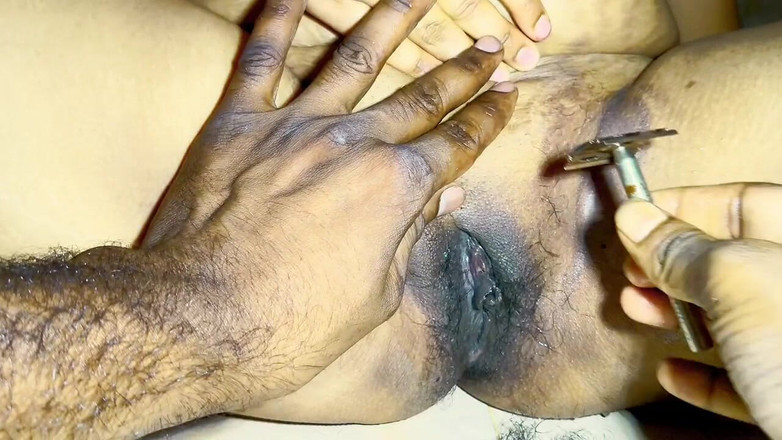 Raja puja: Indiana depilou sua buceta