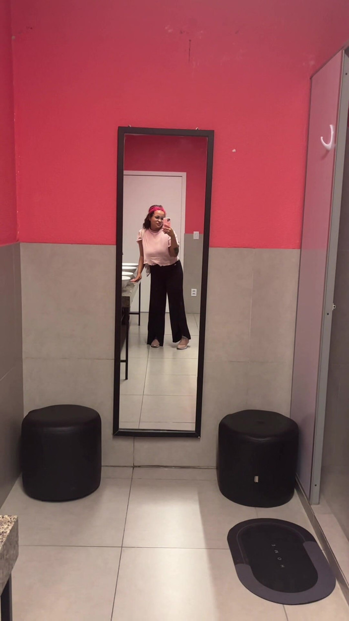 Cutiepiie Chubby: Public Bathroom Gassy Girl Tries to Hold It but Farts...