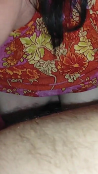 Non sprecare! Voglio ingoiare tutto! MiLF matura casalinga pompino salivoso con sperma in bocca