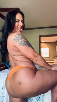 Big MILF Ass Shake in Slo Mo