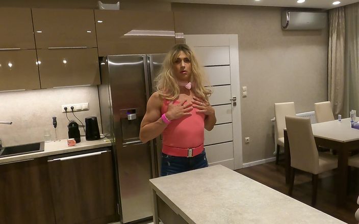 Trixy Sissy Babe: Trixy baby khoe dịch vụ của cô ấy ...