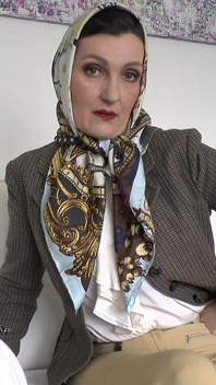 Safada tarefa diária para minha puta de cetim, Lady Victoria Valente