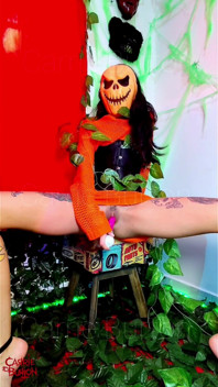 Spells of the Naughty, Very Wet Pumpkin