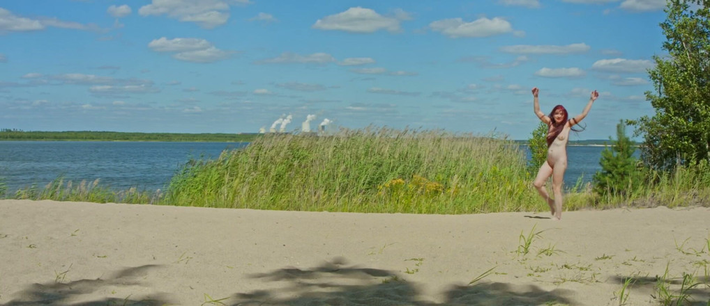 Rebeccaxhot: Naked on the Nude Beach