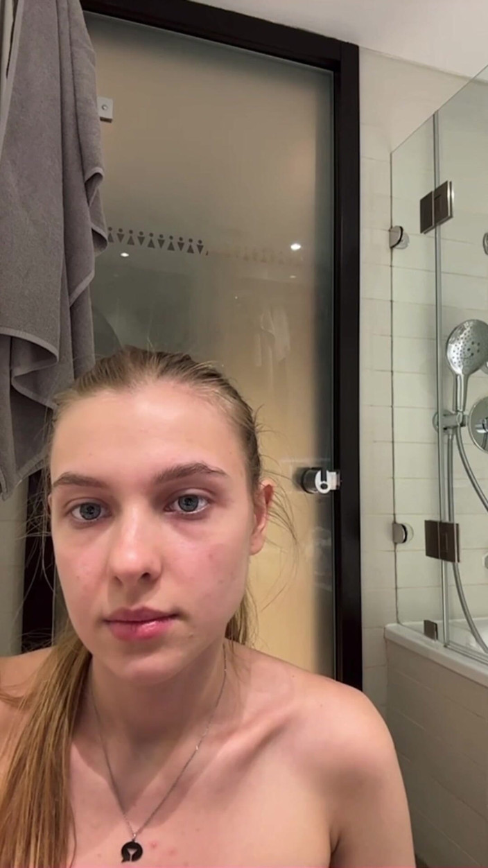 JuiceLussie: Anal Fucked so Hard